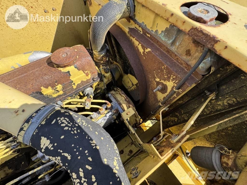 New Holland 1530 Kombajni