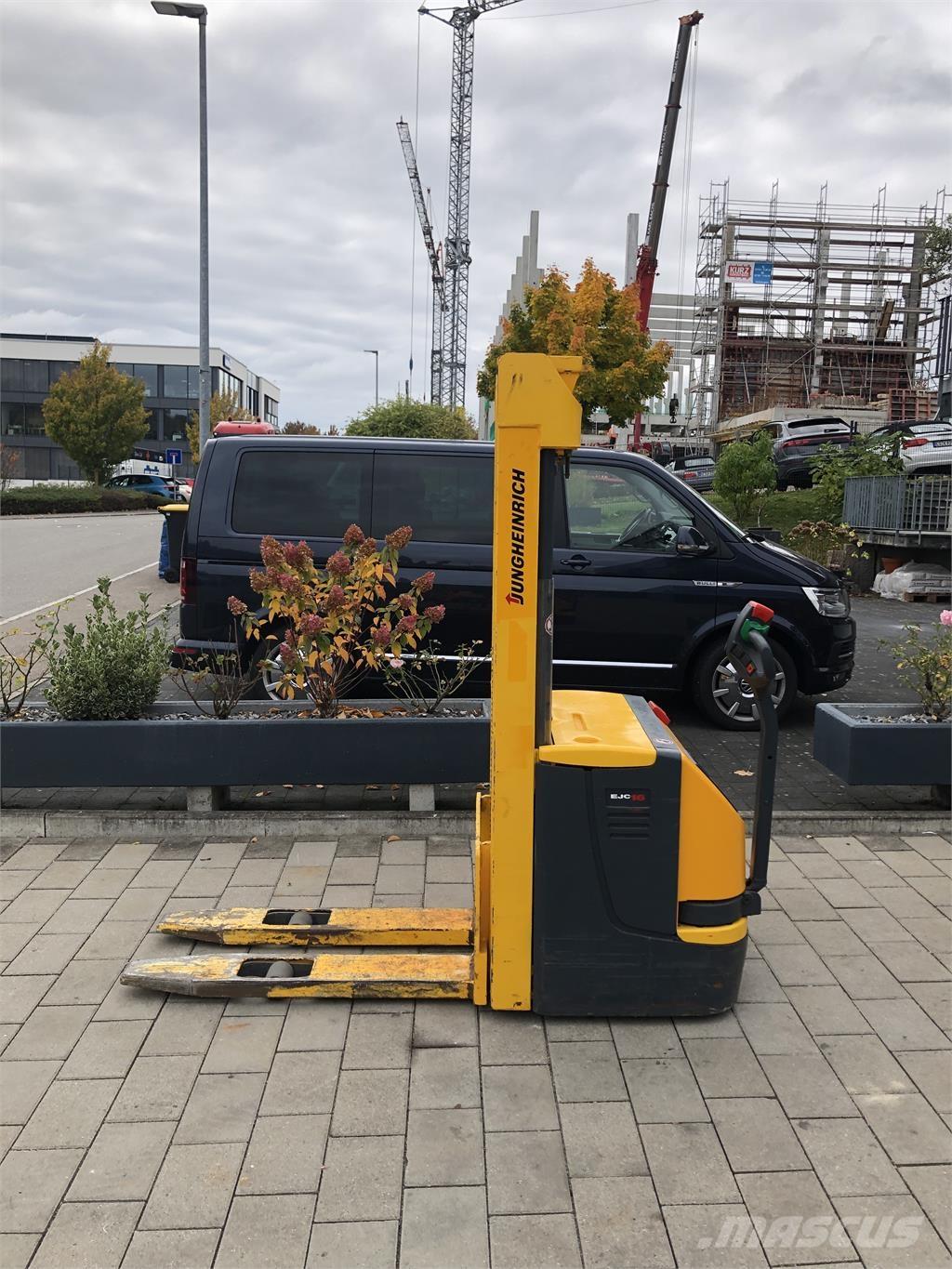 Jungheinrich EJC16 Samopogonski ručni viljuškari