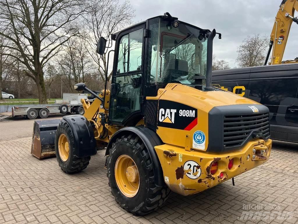 CAT 908M Utovarivači na točkove