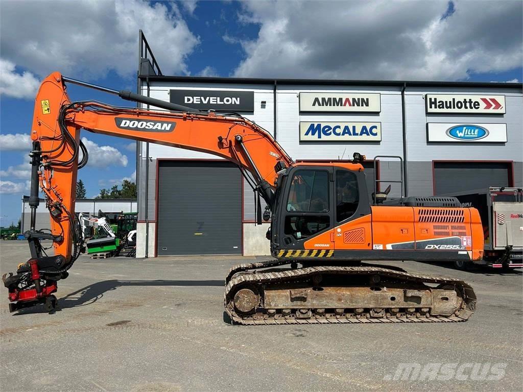 Doosan DX255LC-5 Bageri guseničari
