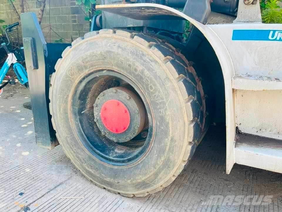 TCM FD100Z8 Dizelski viljuškari
