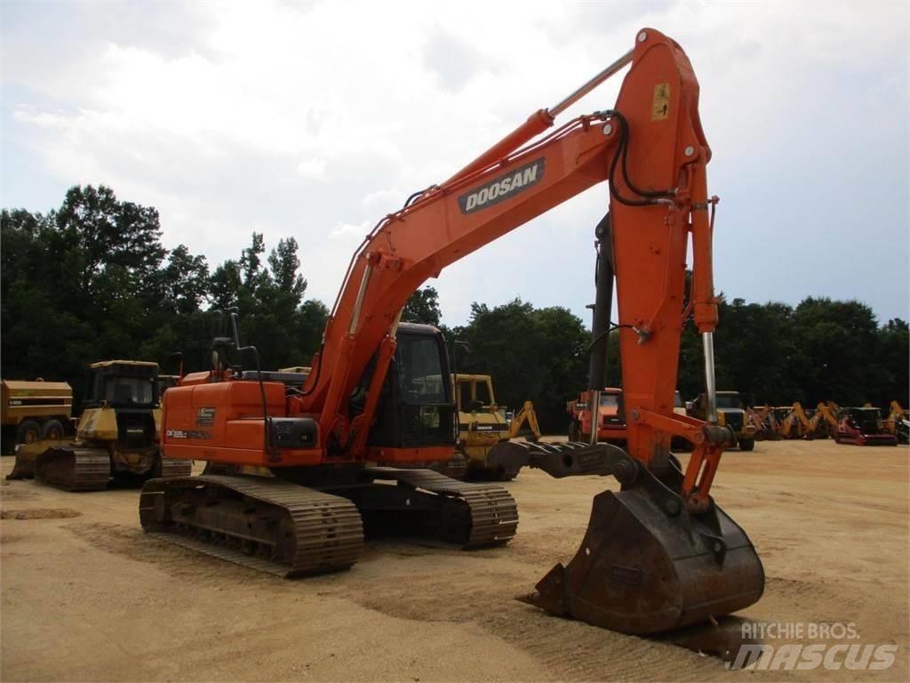 Doosan DX 225 Bageri guseničari