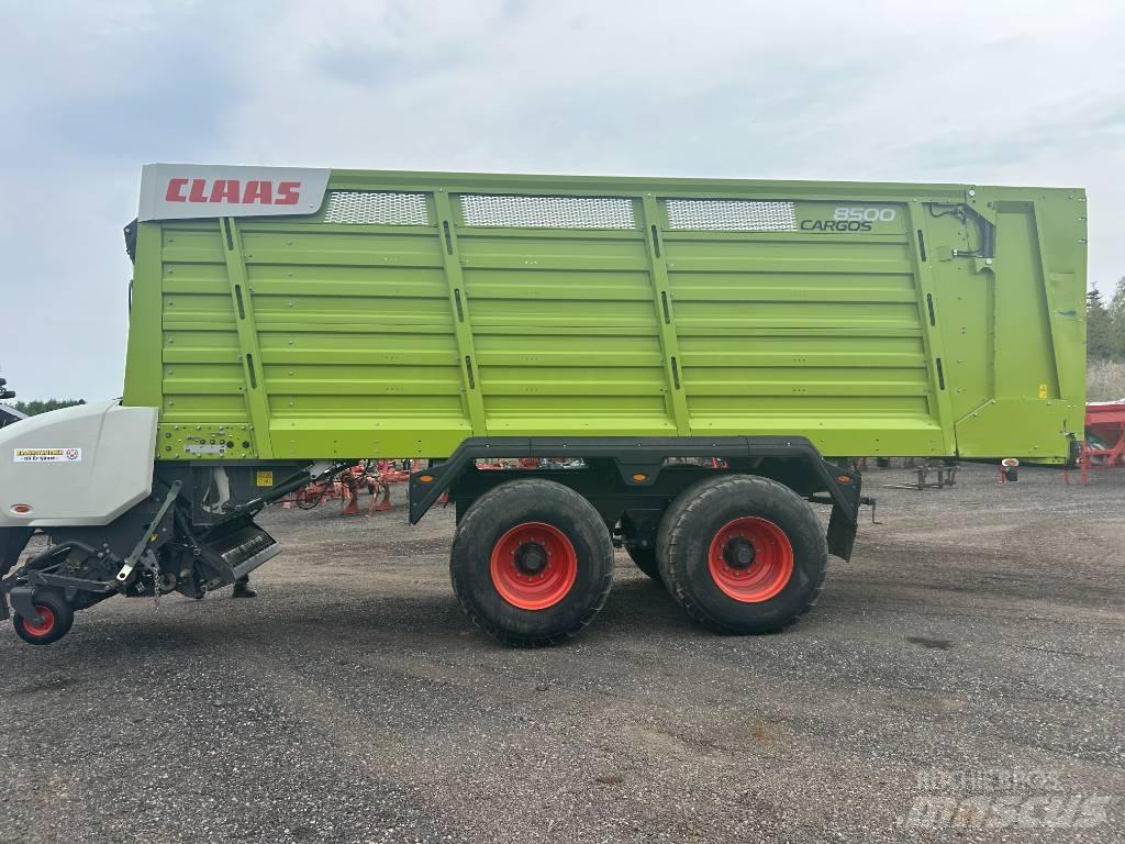 CLAAS Cargos 8500 Samoutovarne prikolice