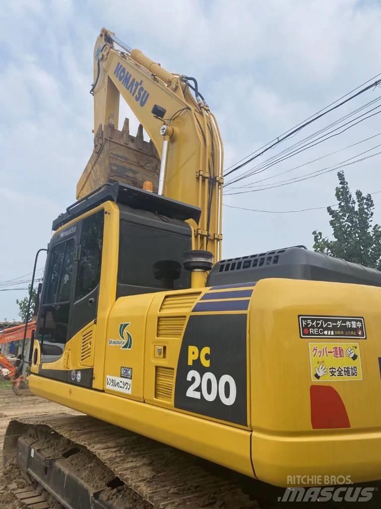 Komatsu pc200-8 Bageri guseničari