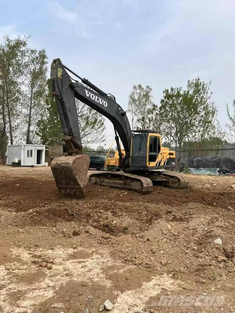 Volvo ec240d Bageri guseničari