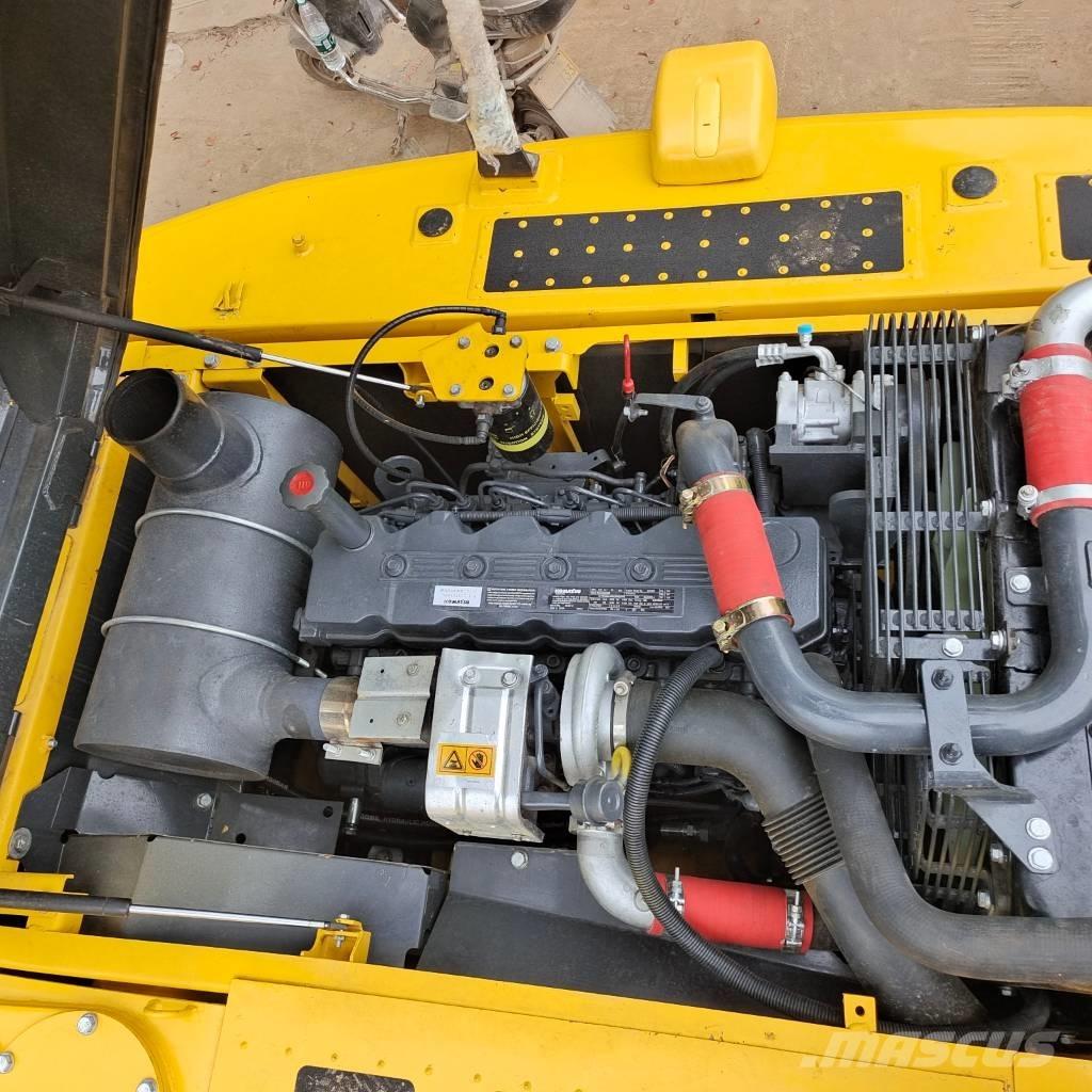 Komatsu PC 220 Bageri guseničari