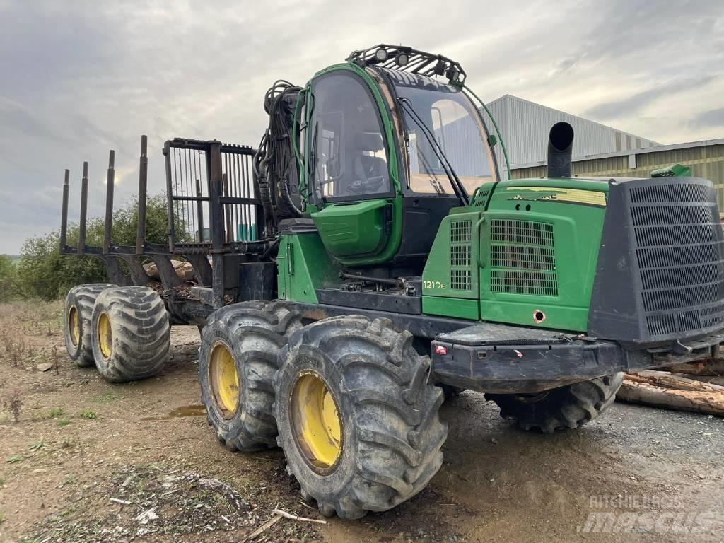 John Deere 1210 E Forvarderi