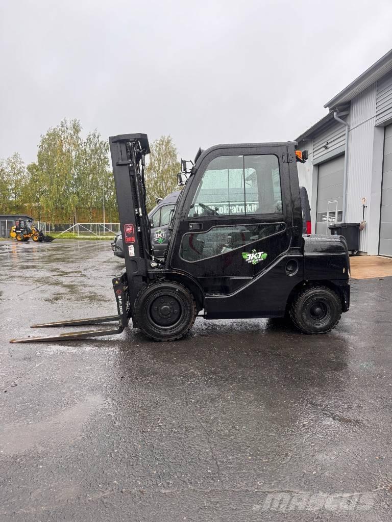 Toyota 02-8 FDF 30 Dizelski viljuškari