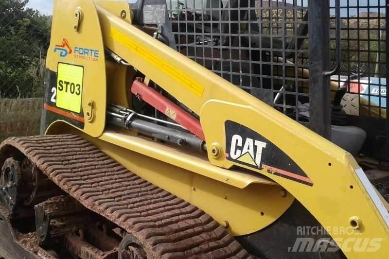CAT Bobcat Ostali kamioni