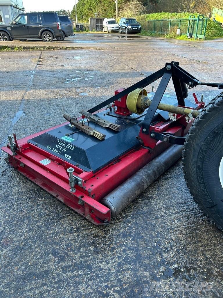 Progressive SDR-90 Kosilice sa postoljem za vuču