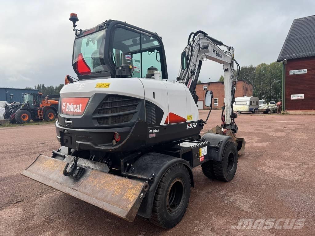 Bobcat E 57 W Bageri točkaši