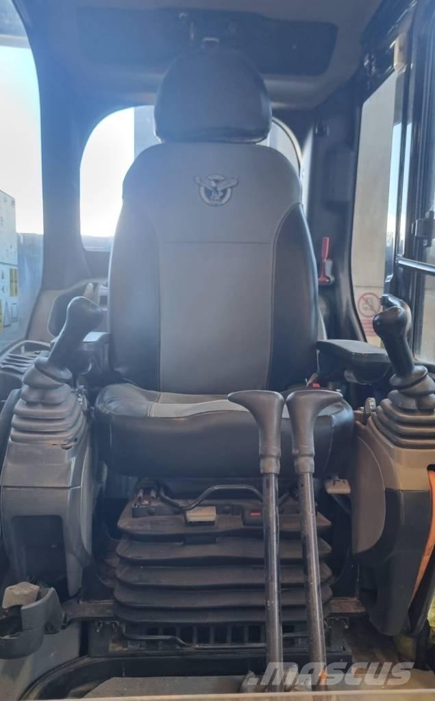 CASE CX 210 D Bageri guseničari