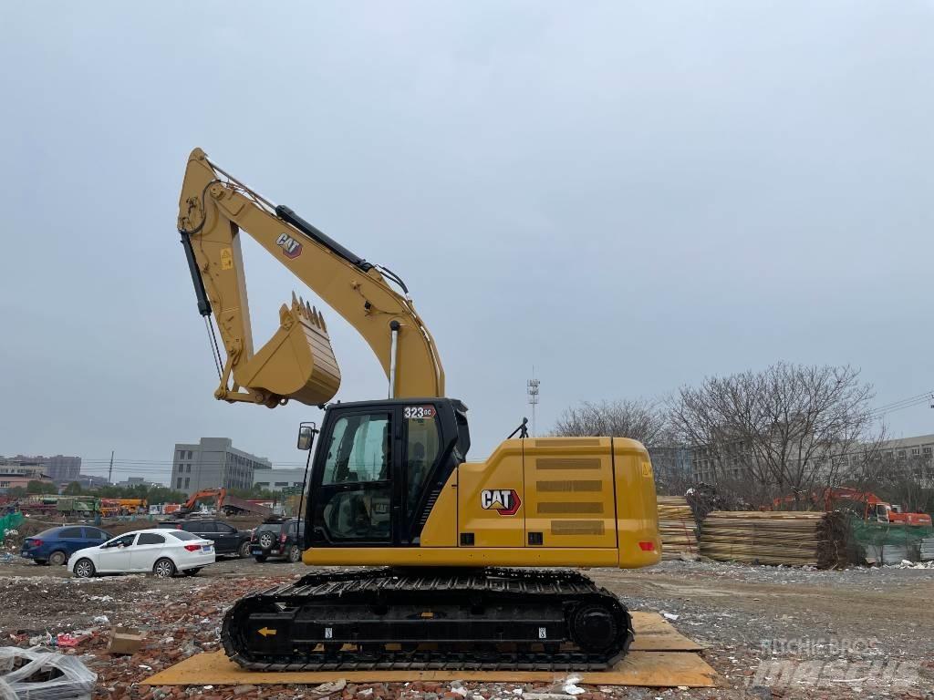 CAT 323GC Bageri guseničari