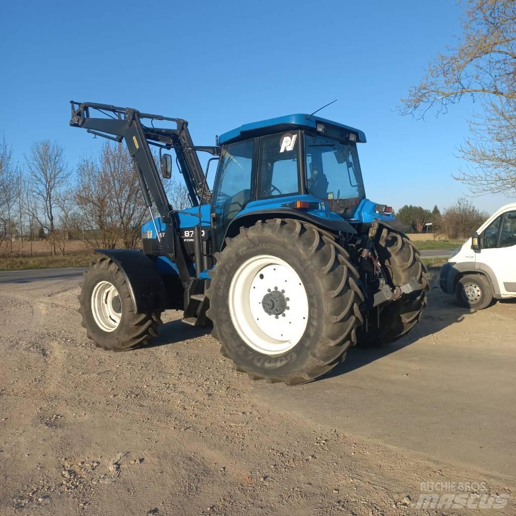 New Holland 8770 Traktori
