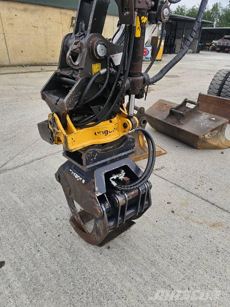 Bobcat E 55 W Bageri točkaši