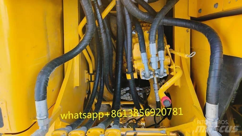Komatsu PC 240-8 Bageri guseničari