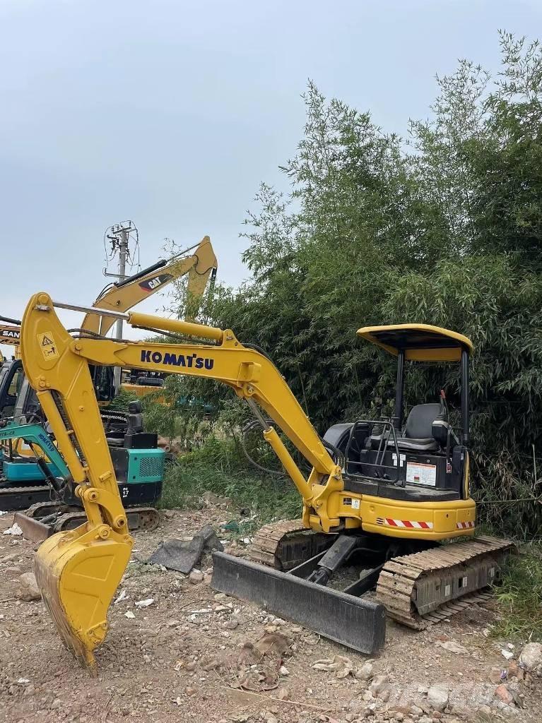Komatsu PC35 Mini bageri < 7t