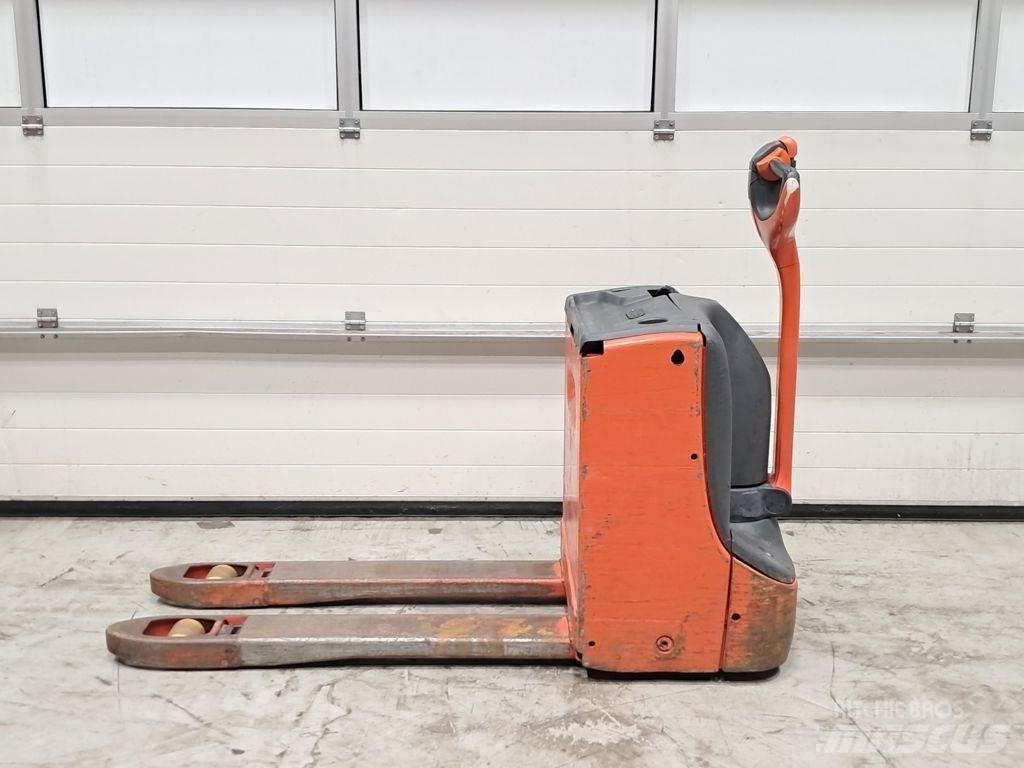 Linde T16 Ručni paletar