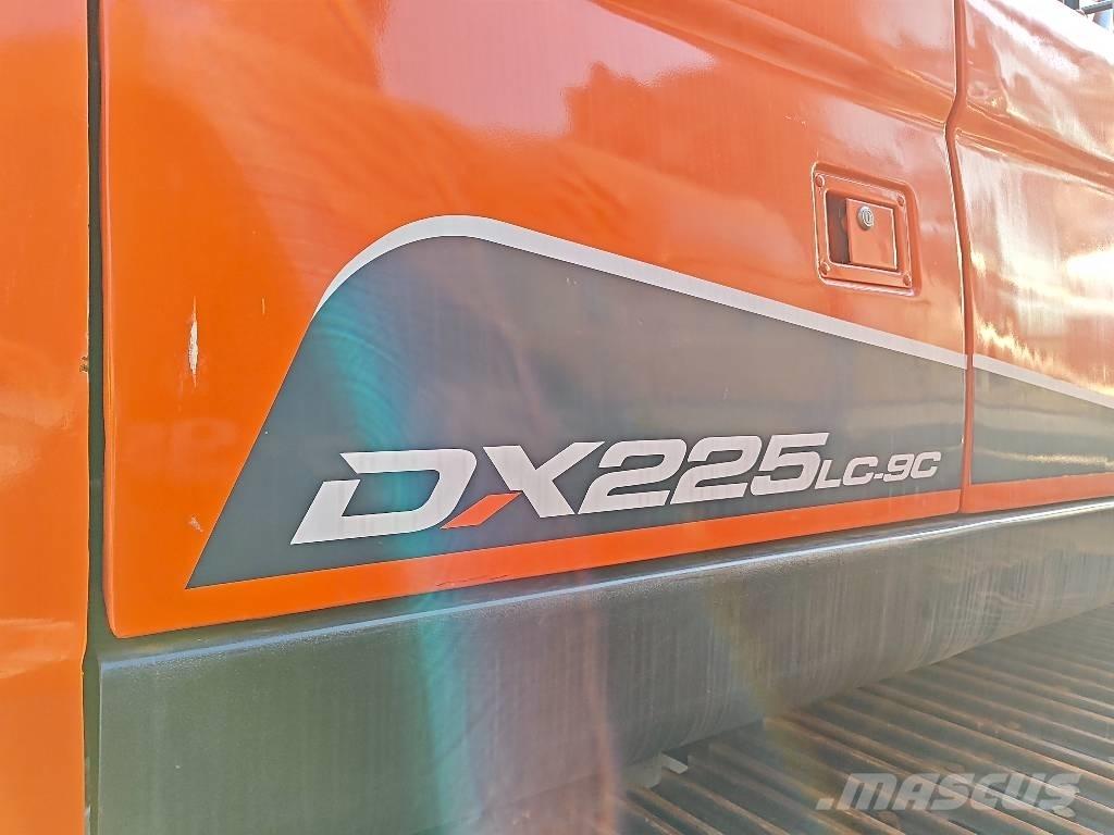 Doosan DX 225 LC-9C Bageri guseničari