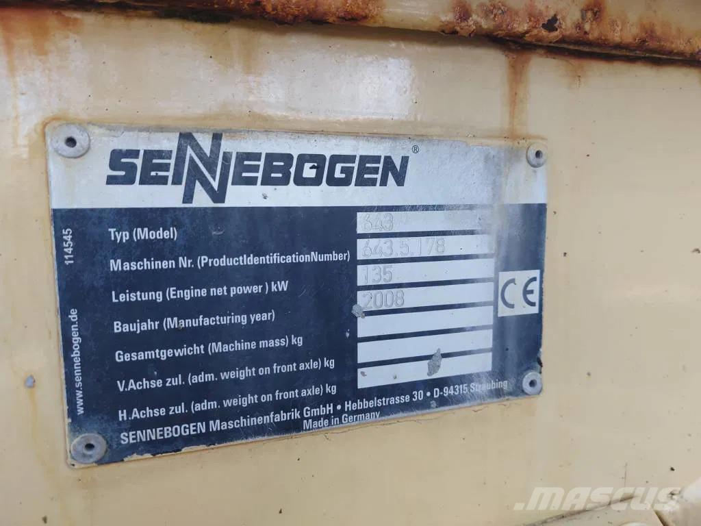 Sennebogen 643 R Derik kranovi