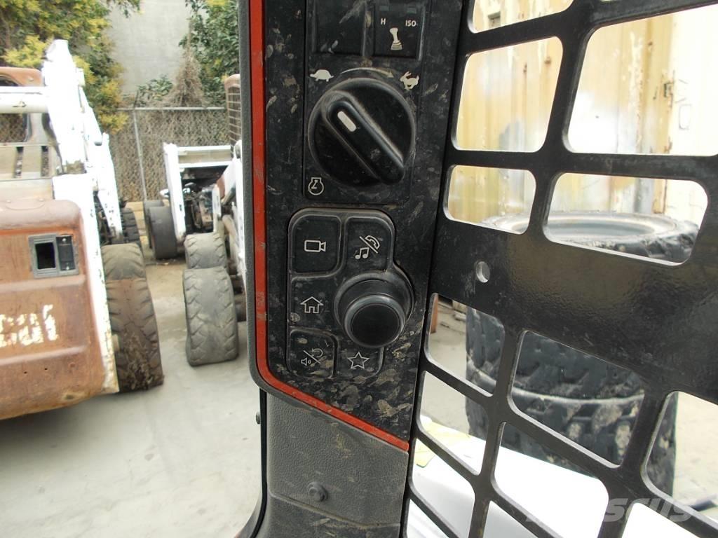Bobcat T66 Skid steer mini utovarivači