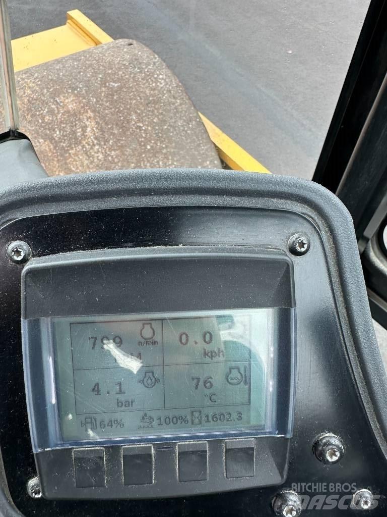 CAT CS 76 B Valjci sa duplim bubnjem