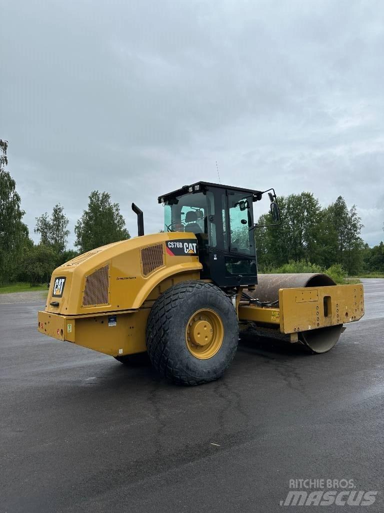 CAT CS 76 B Valjci sa duplim bubnjem