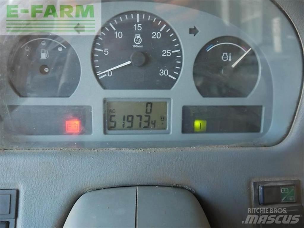 Valtra 8450 Traktori