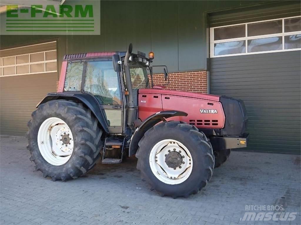 Valtra 8450 Traktori