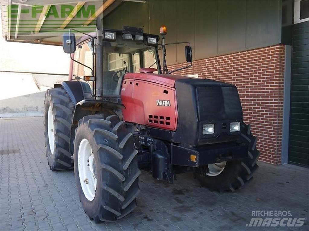 Valtra 8450 Traktori