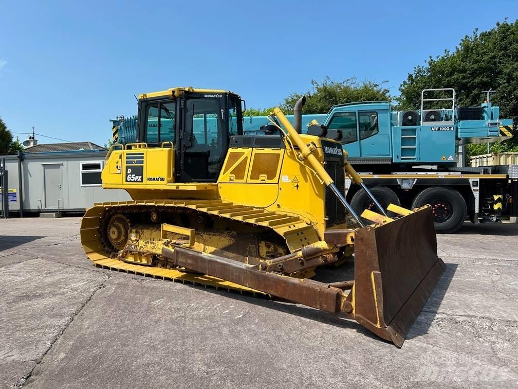 Komatsu D 65 PX-18 Buldožeri guseničari