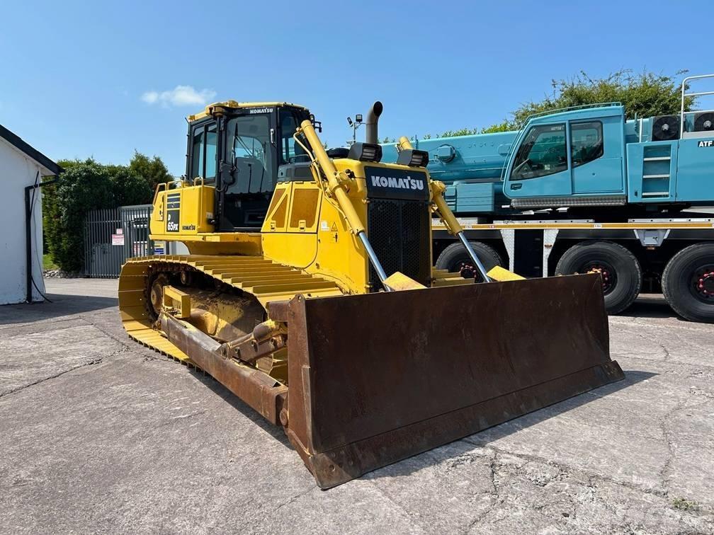 Komatsu D 65 PX-18 Buldožeri guseničari