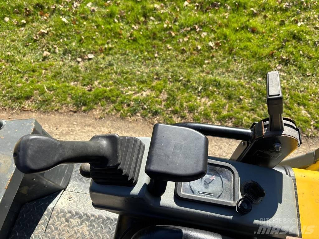 Wacker Neuson DT 23 Damperi na gusenice