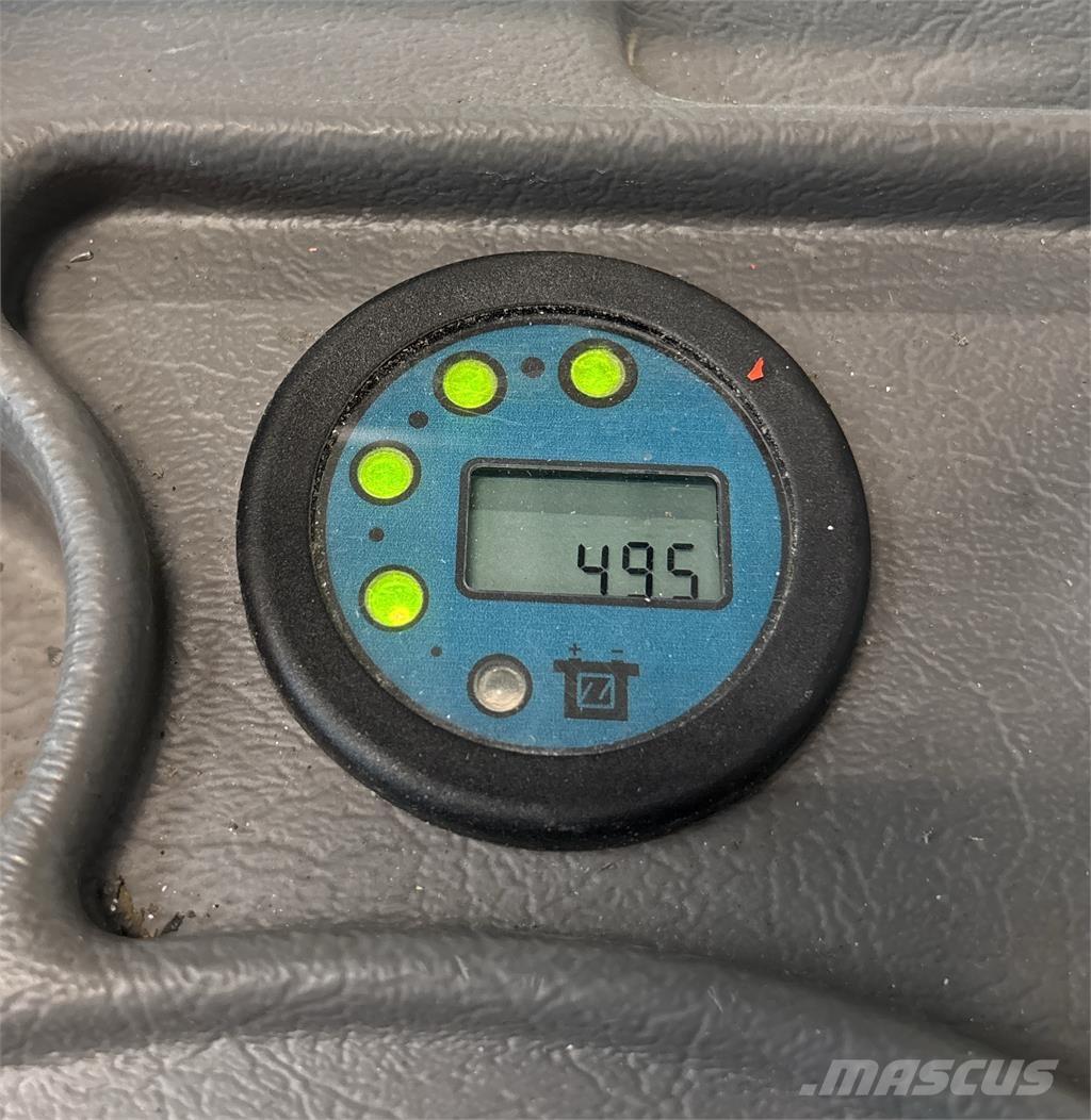 Atlet A160 Samopogonski ručni viljuškari