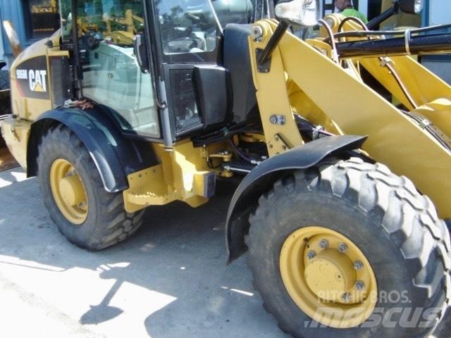 CAT 908 M Utovarivači na točkove