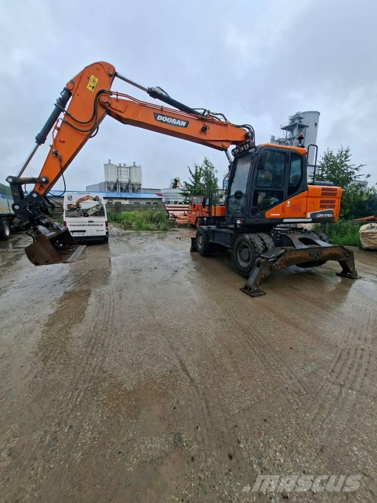 Doosan DX 170 W Bageri točkaši