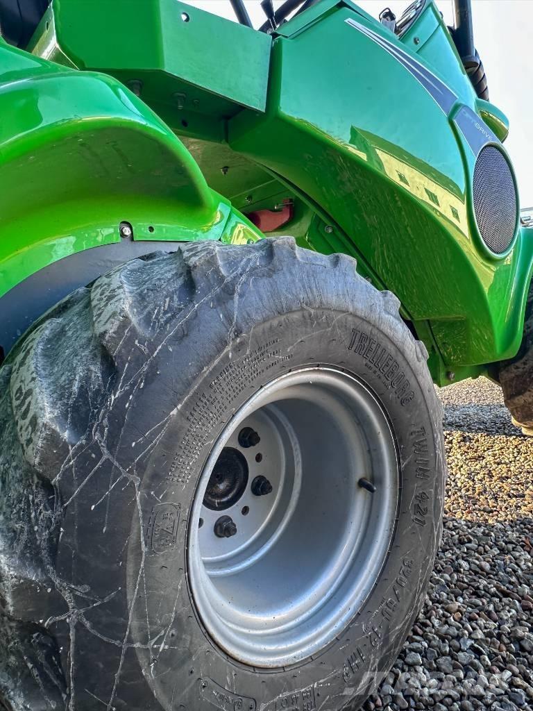 Avant 745 Višenamenski utovarivači