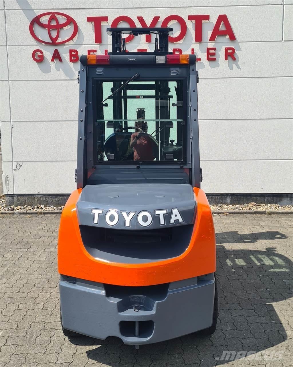 Toyota 02-8FDJF35 Dizelski viljuškari