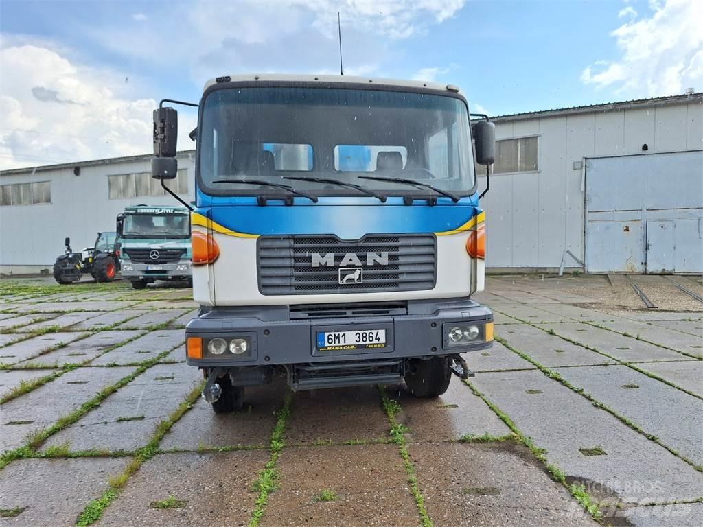 MAN 32.364 VFC 8X4 Kamioni-šasije