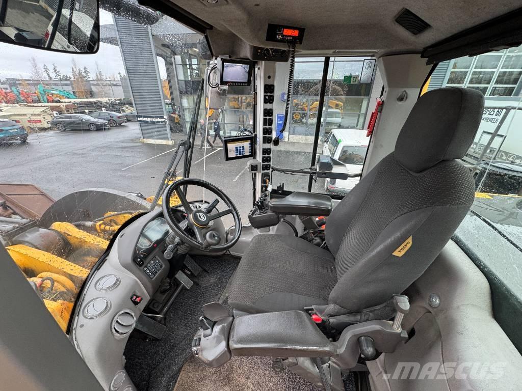 Volvo L 250 H Utovarivači na točkove