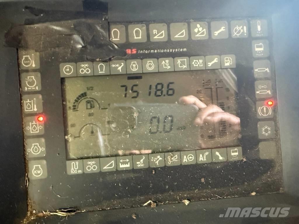 CLAAS Jaguar 900 Mašine za stočnu hranu sa sopstvenim pogonom