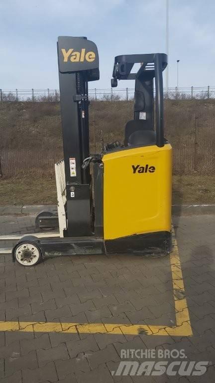 Yale MR14 Viljuškari sa pomičnim stupom
