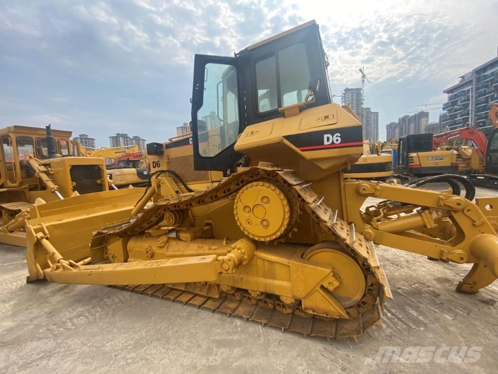 CAT D6R Buldožeri guseničari