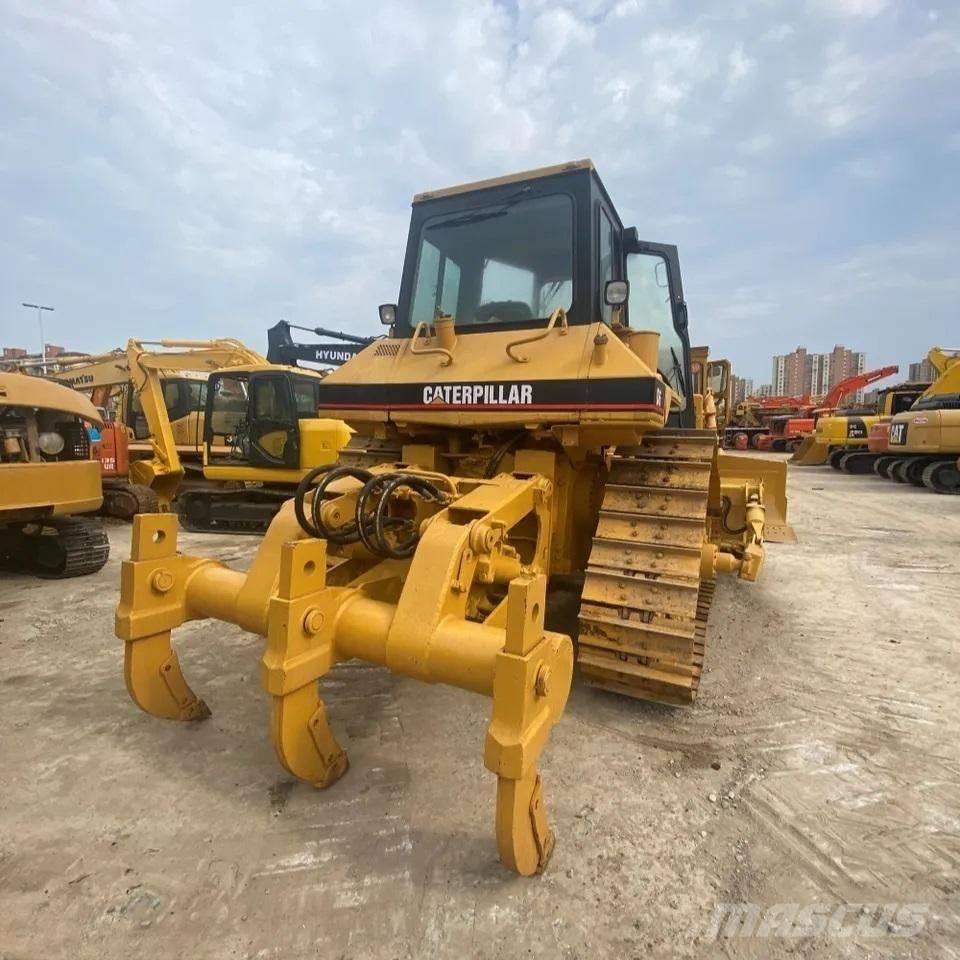 CAT D6R Buldožeri guseničari