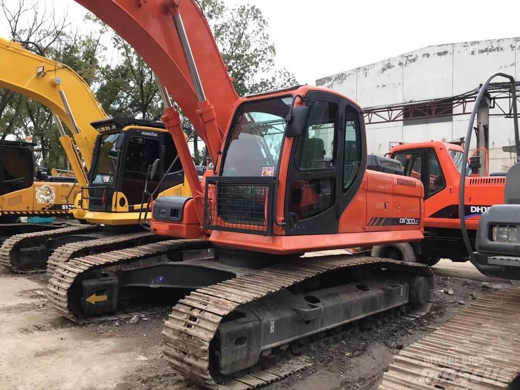 Doosan DX 300 Bageri guseničari