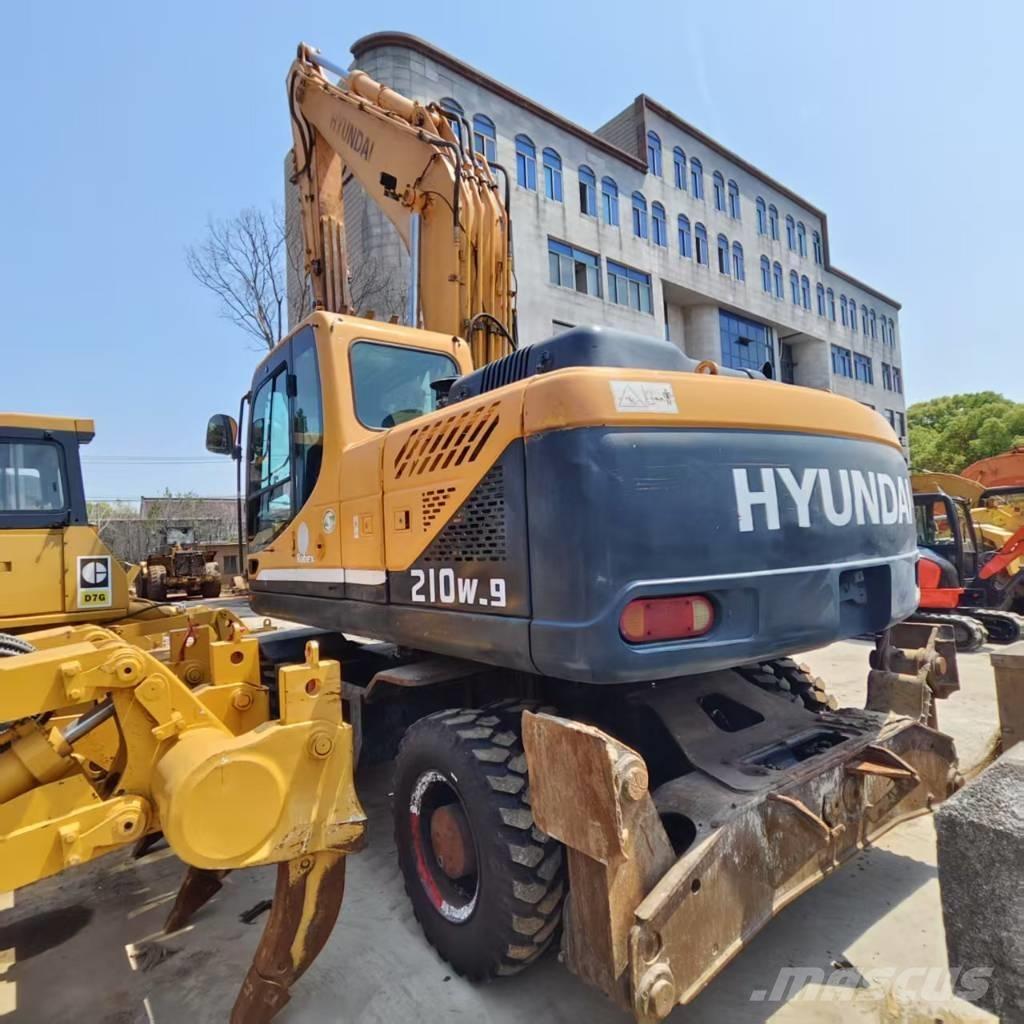 Hyundai R210W-9 Bageri točkaši