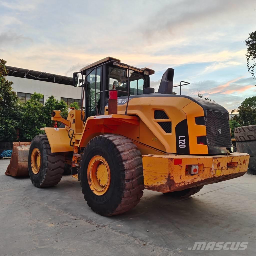 Volvo L 120 Utovarivači na točkove