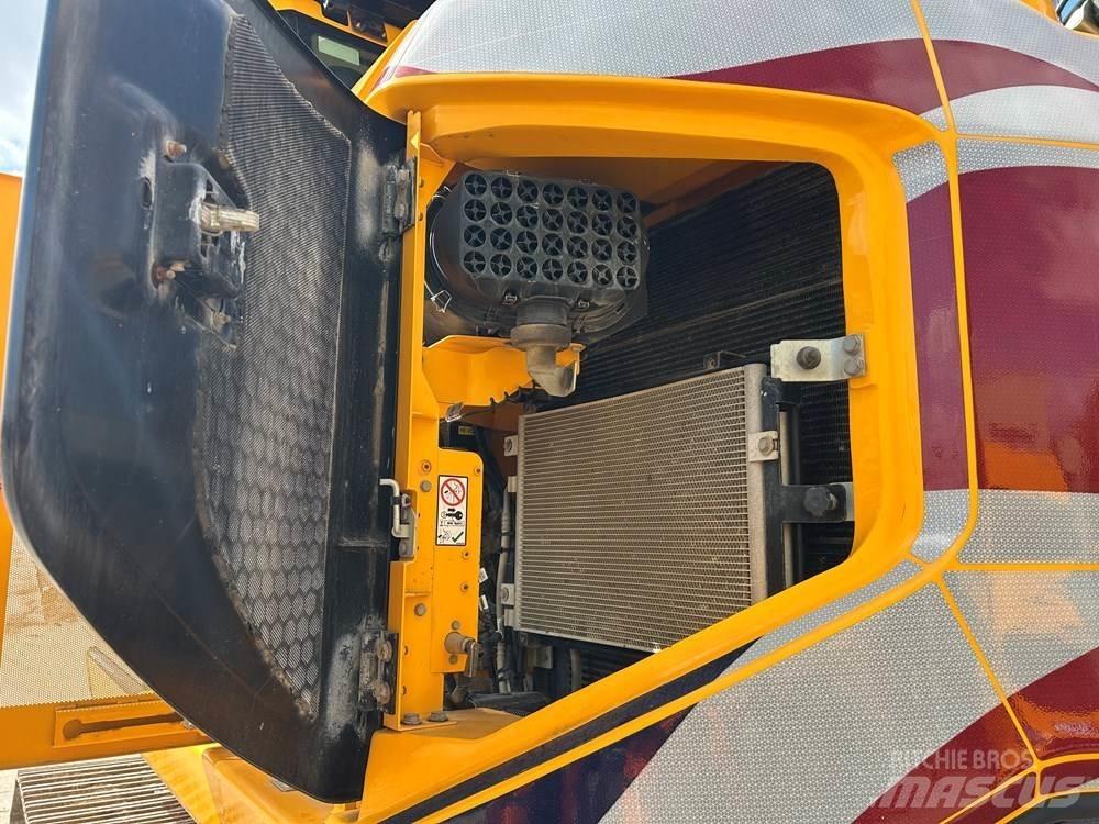 JCB 245XR Bageri guseničari