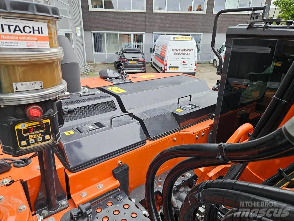 Hitachi ZX135US-7 Bageri guseničari