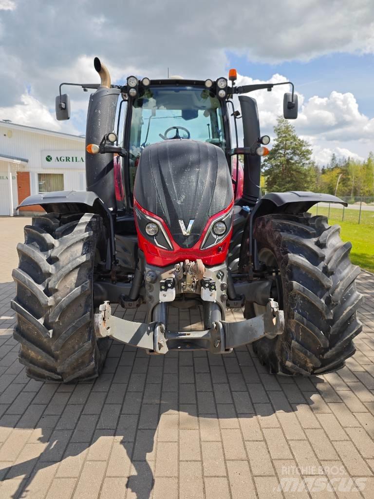 Valtra T 214 D Traktori
